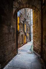 Narrow street in Edinburgh