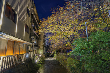 Fototapeta na wymiar Night view of the beautiful Gion district