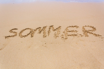 Sommer geschrieben in den Strandsand
