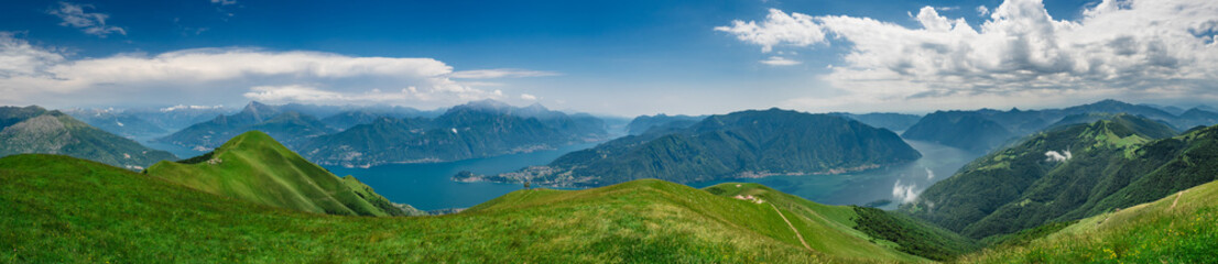 Naklejka na ściany i meble Panoramic view of Lake Como