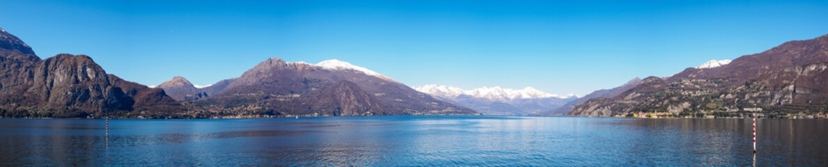 Obraz na płótnie Canvas View on Lake Como