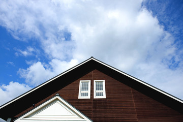見上げる空と雲