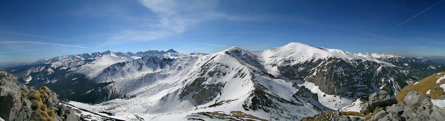 Fototapeta na wymiar Panorama z Giewontu - Zima - Giewont