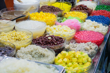 Thai desserts of toppings.