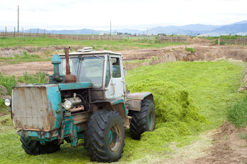 tractor making silo pit