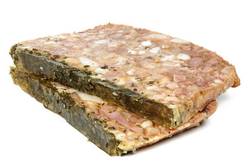 Schweinskopfsülze isoliert auf weißem Hintergrund
