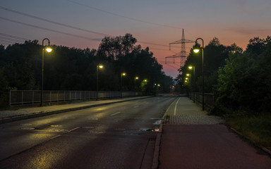 Fototapeta na wymiar evening at a bridge over the river iller, germany