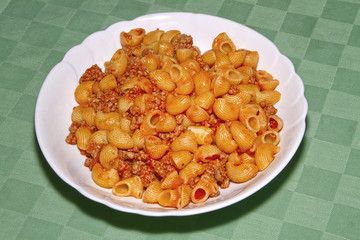 Pasta con Ragù Pasta with Meat Sauce