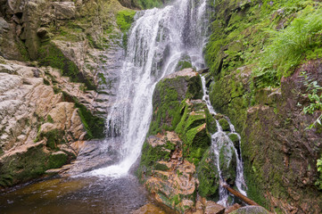 Fototapeta na wymiar Waterfall in Poland, Szklarska Poremba