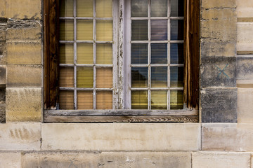 Fototapeta na wymiar window in chateau of vincennes