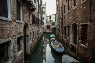 Fototapeta na wymiar Beautiful photo canal of Venice , Italy .