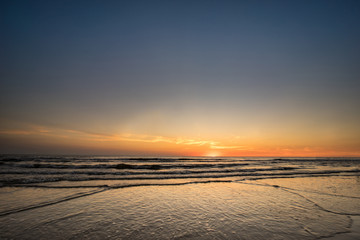 Obraz premium Sonnenuntergang am Strand