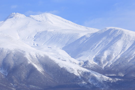 冬晴れの鳥海山　Winter sunny Mt.Chokai / Yuzamachi, Yamagata, Japan