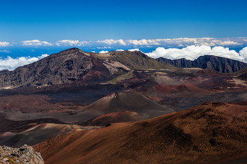 Fototapeta premium Volcanic crater at Haleakala National Park on the island of Maui, Hawaii.