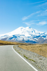 Fototapeta premium Road to the mountain Elbrus autumn