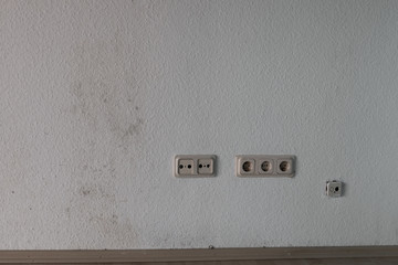 Schimmel, feuchte Wand, Bauschaden, falsches L&uuml;ften