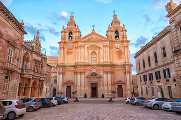 Fototapeta na wymiar beautiful european landscape with catholic St. Peter & Paul Cathedral, Mdina, Malta