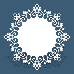 Circle doily with cutout lace border pattern