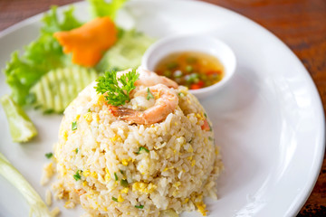 Fried rice with shrimp