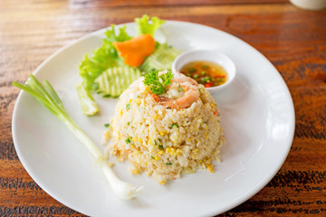 Fried rice with shrimp