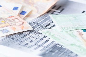 Financing graphics with money