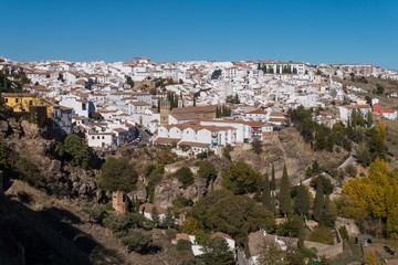 Fototapeta na wymiar Ausblick über Nordstadt von Ronda - Stadt in Andalusien 