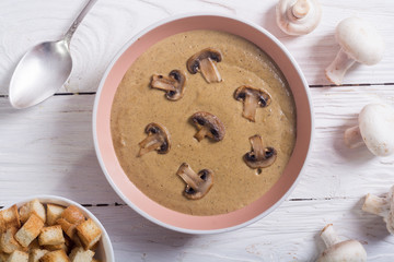French cream soup with mushroums