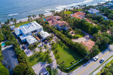 Homes of the rich and famous Florida