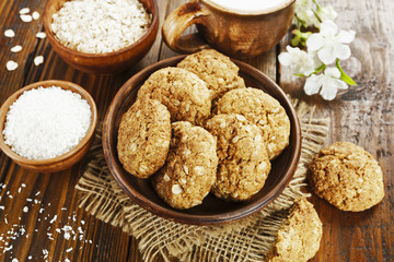 Oatmeal cookies with coconut