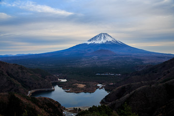 精進峠から夕方の富士山