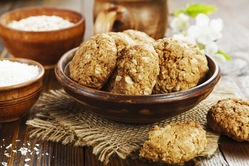Oatmeal cookies with coconut