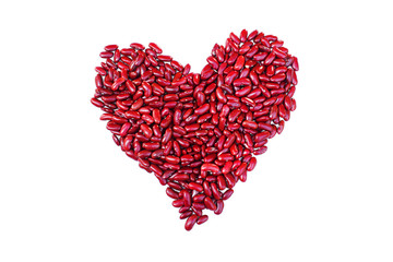 Fototapeta na wymiar Red kidney bean in heart shape isolate on white background