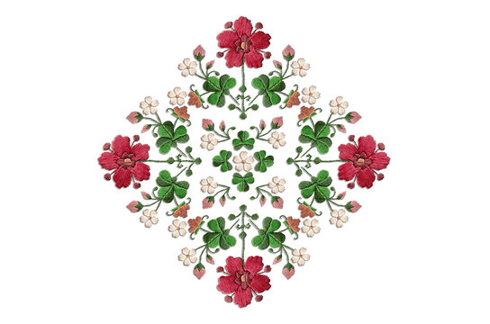 Rhomboid pattern for embroidery napkins with bouquets of flowers and clover leaves on white background

