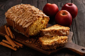 Foto op Plexiglas Homemade loaf of apple bread. © O.B.