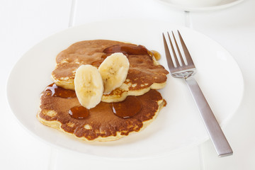Hotcakes with Maple Syrup and Banana