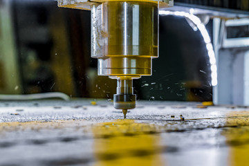 Milling of parts on the machine. Spindle cnc.