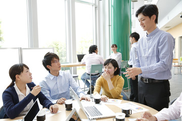 ミーティング　シェアオフィス