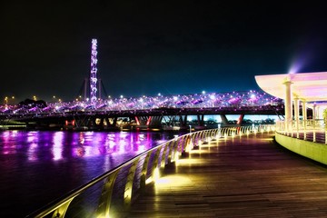 Fototapeta premium Singapore Walking Path at Night