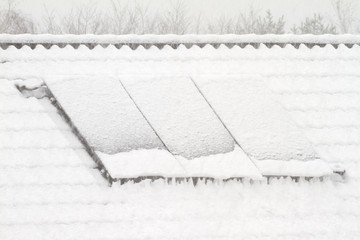 Solarkollektor im Winter