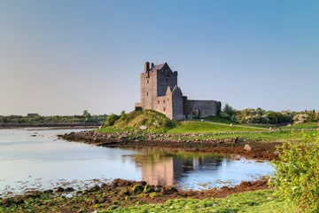 Fototapete Schloss Dunguaire Castle aus dem 16. Jahrhundert in Westirland