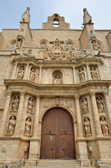 Fototapeta na wymiar Baroque entrance of the church of Santa Maria