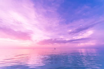 Papier Peint photo Lavable Violet pâle Vue inspirante sur la mer et le ciel. Vue sur la plage tropicale.