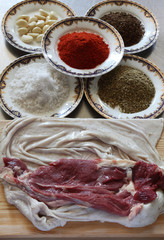 A set of ingredients to cook a loaf of peritoneum