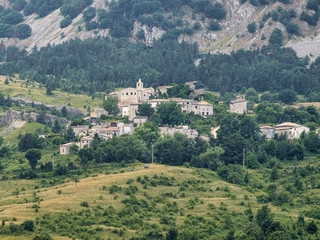 Fototapeta na wymiar Mountain landscape of Maiella (Abruzzi)