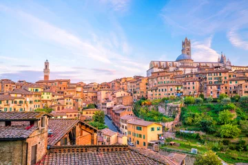Fototapete Skyline der Innenstadt von Siena in Italien © f11photo