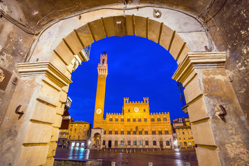 Piazza del Campo in Siena, Italy - obrazy, fototapety, plakaty