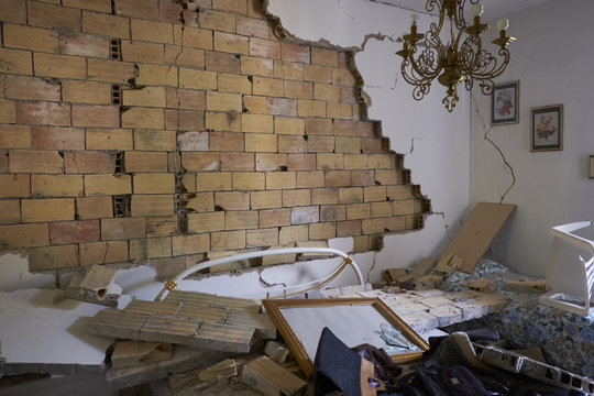 Casa terremotata