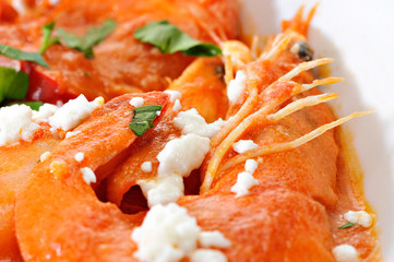 Shrimps with cheese and tomato