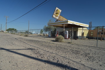 Old Abandoned Gas Station On Route 66. June 21, 2017.  California, USA, EEUU.