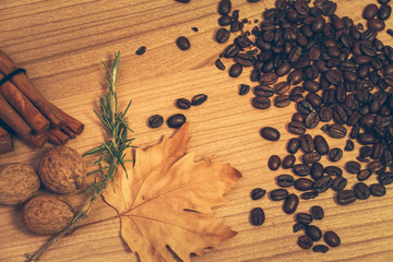coffee beans, citrus, cinnamon sticks, walnuts and pistachios. Winter decorations